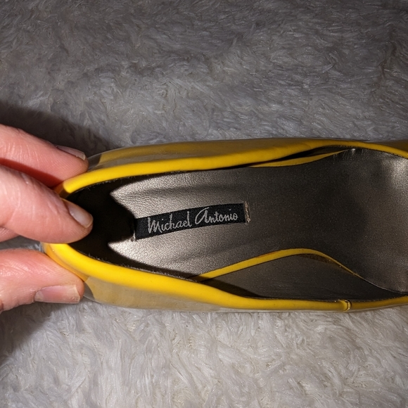 Michael Antonio yellow heels - Picture 3 of 15
